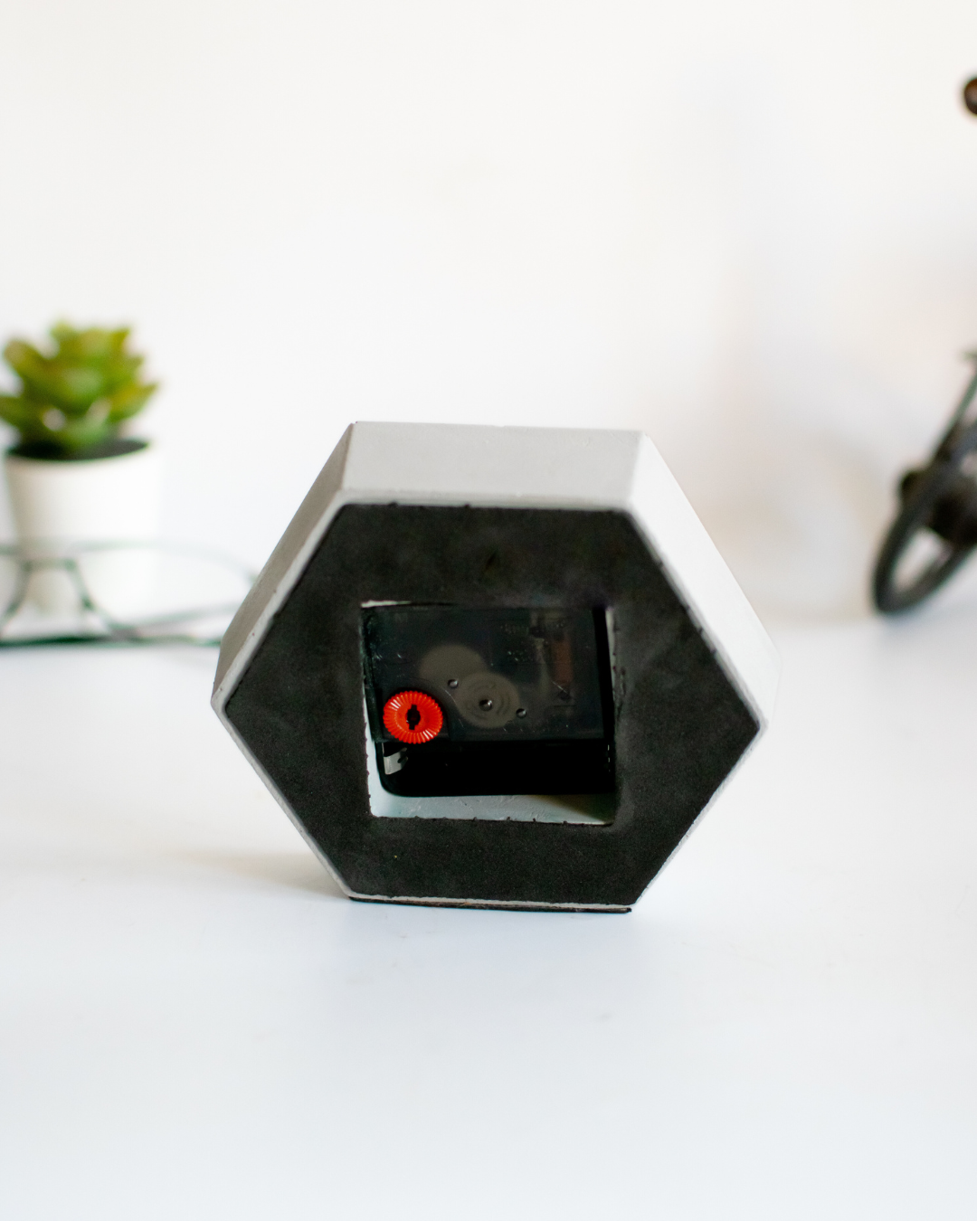 Concrete Hexagonal Desk clock (Grey)