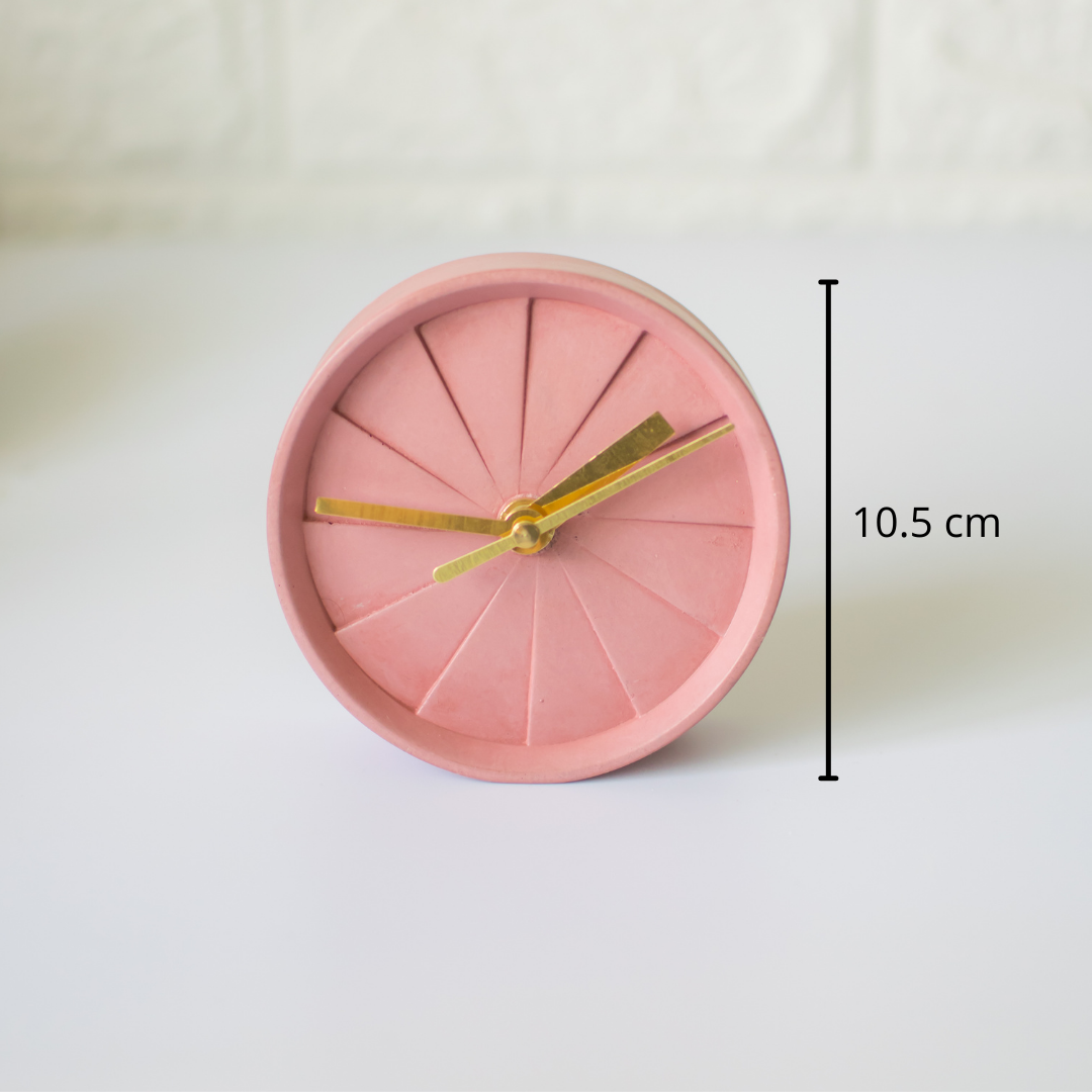 Concrete desk clock (Pink)