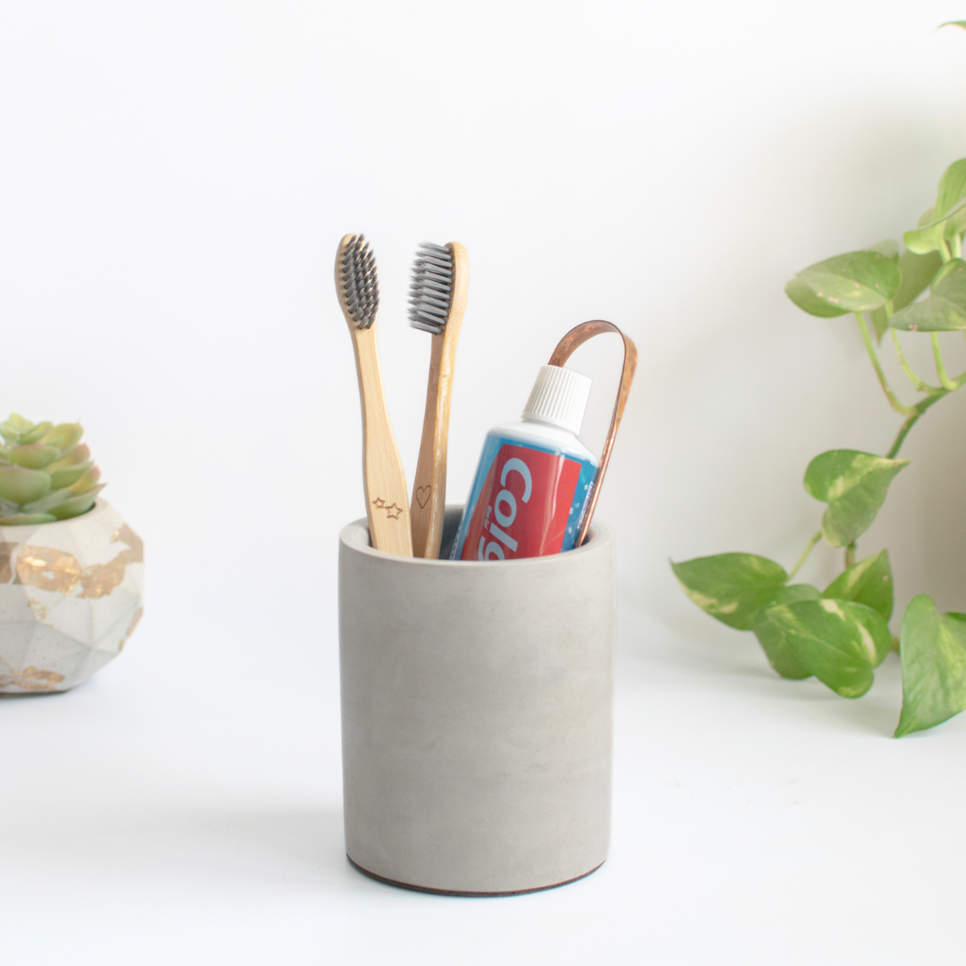 Cylindrical toothbrush holder (Grey)