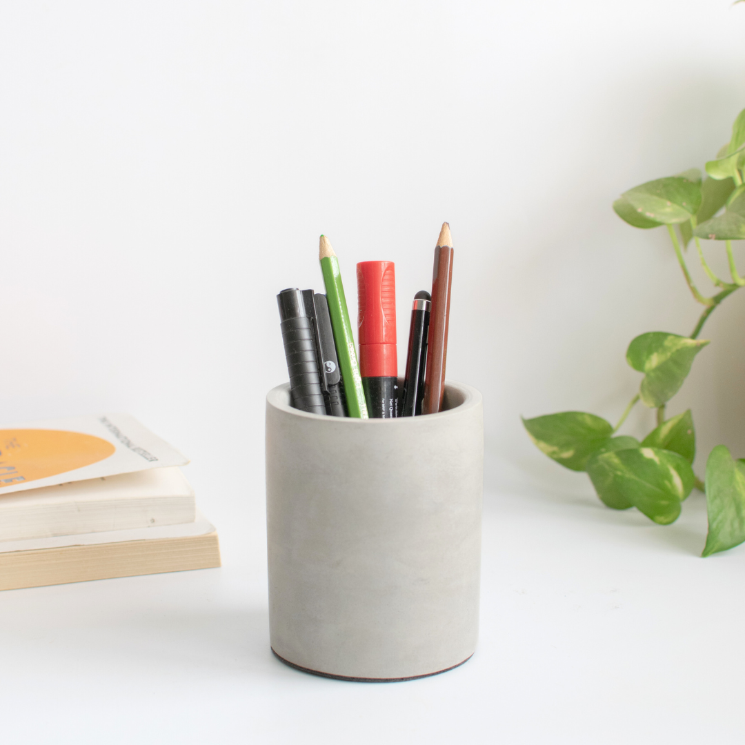 Cylindrical toothbrush holder (Grey)