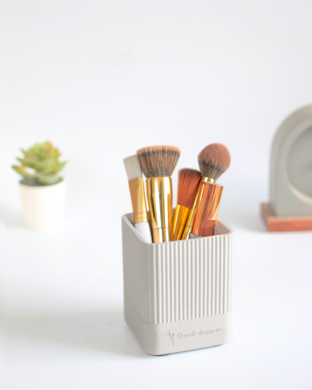 Concrete Pen holder rectangle shape (Grey)