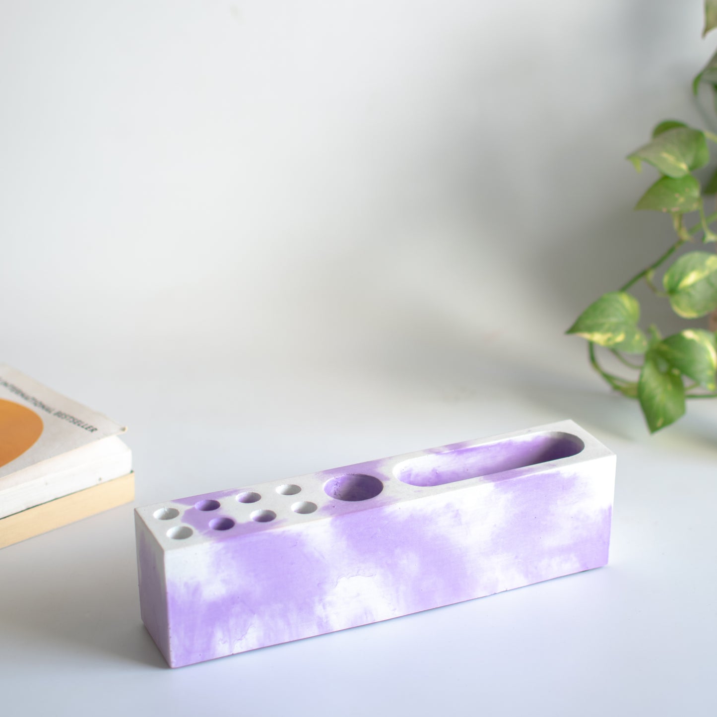 Pen and mobile stand (Purple)